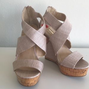 BCBGENERATION woven wedge sandals size 6